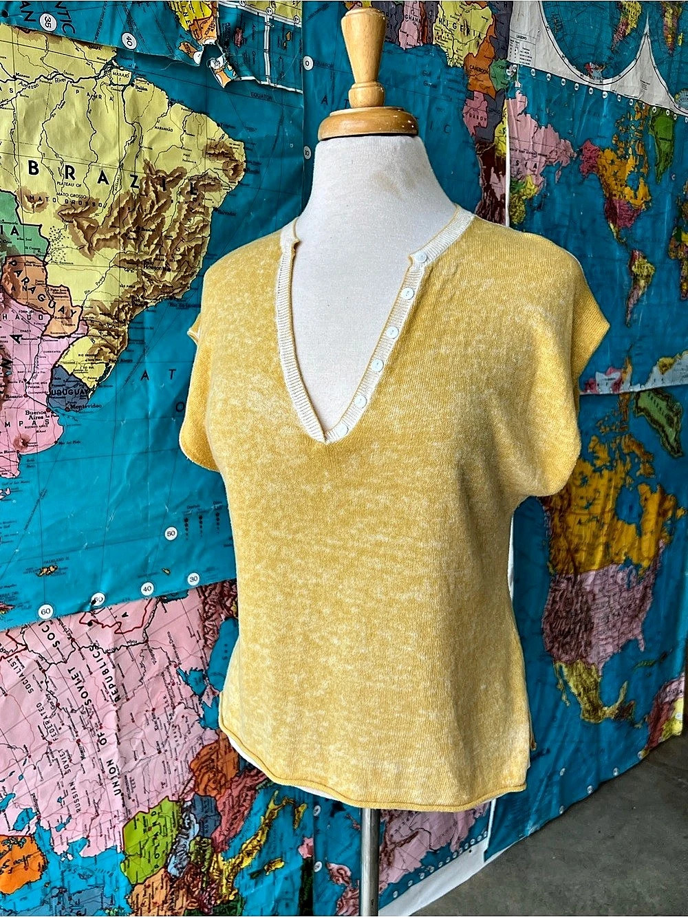Sundance Cotton V-Neck Top in Yellow Size Medium